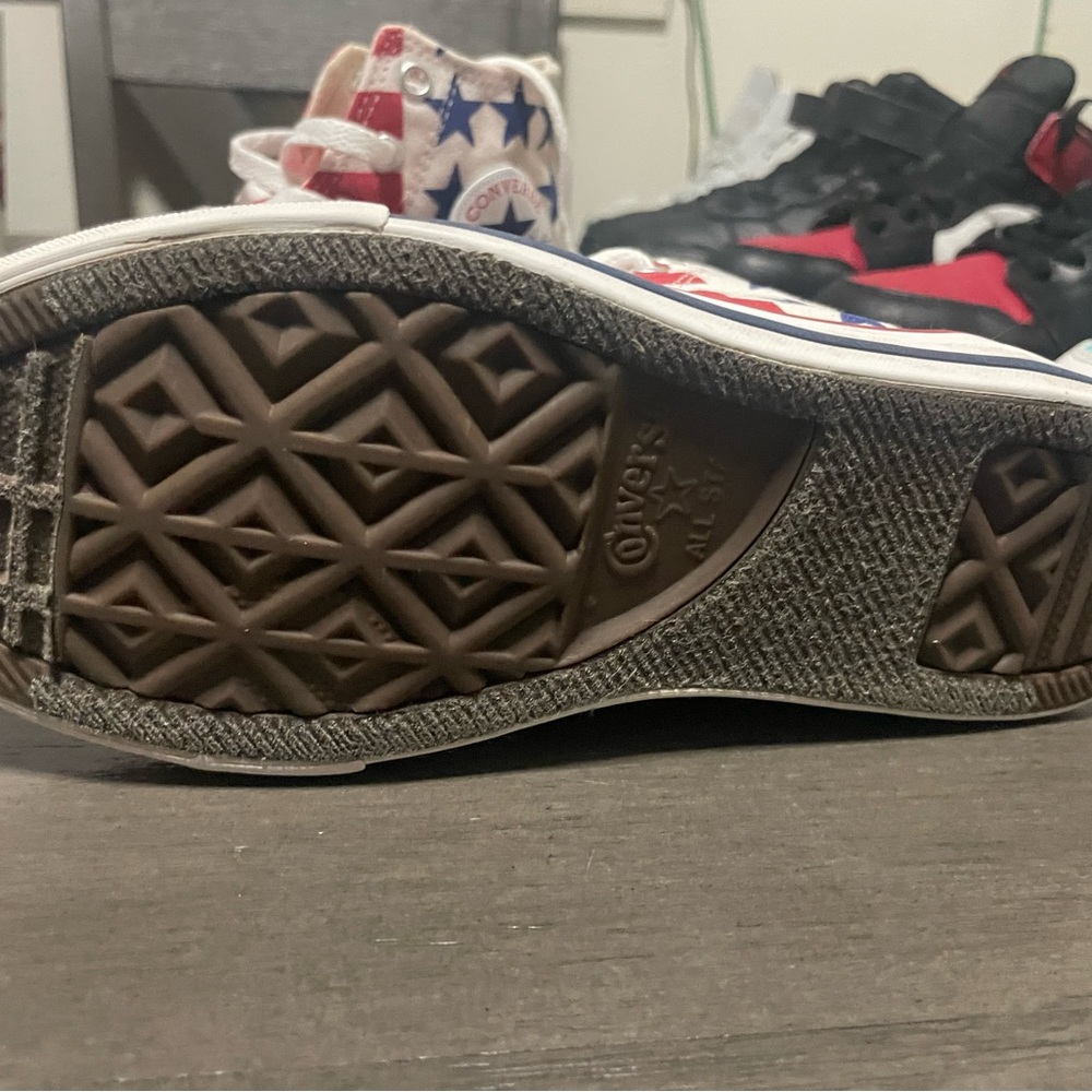 Converse - Picture 4 of 6